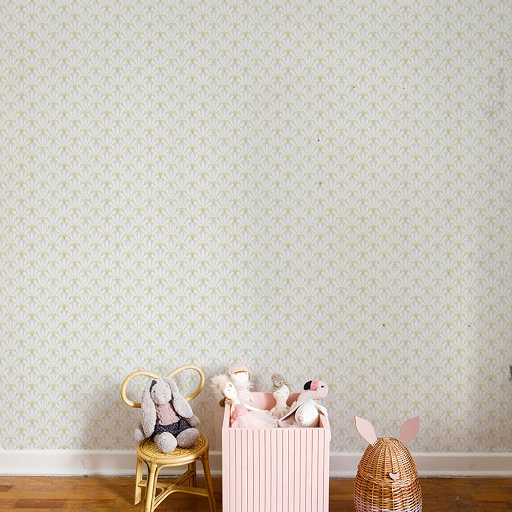 Nouveau Mini Daisies Wallpaper – blue
