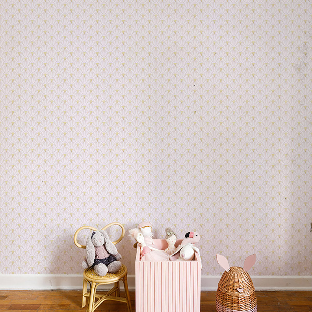 Nouveau Mini Daisies Wallpaper – pink